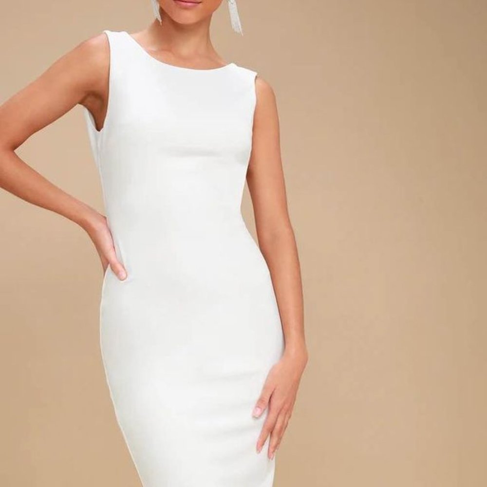 Lulus White Backless Midi Dress size small NWT